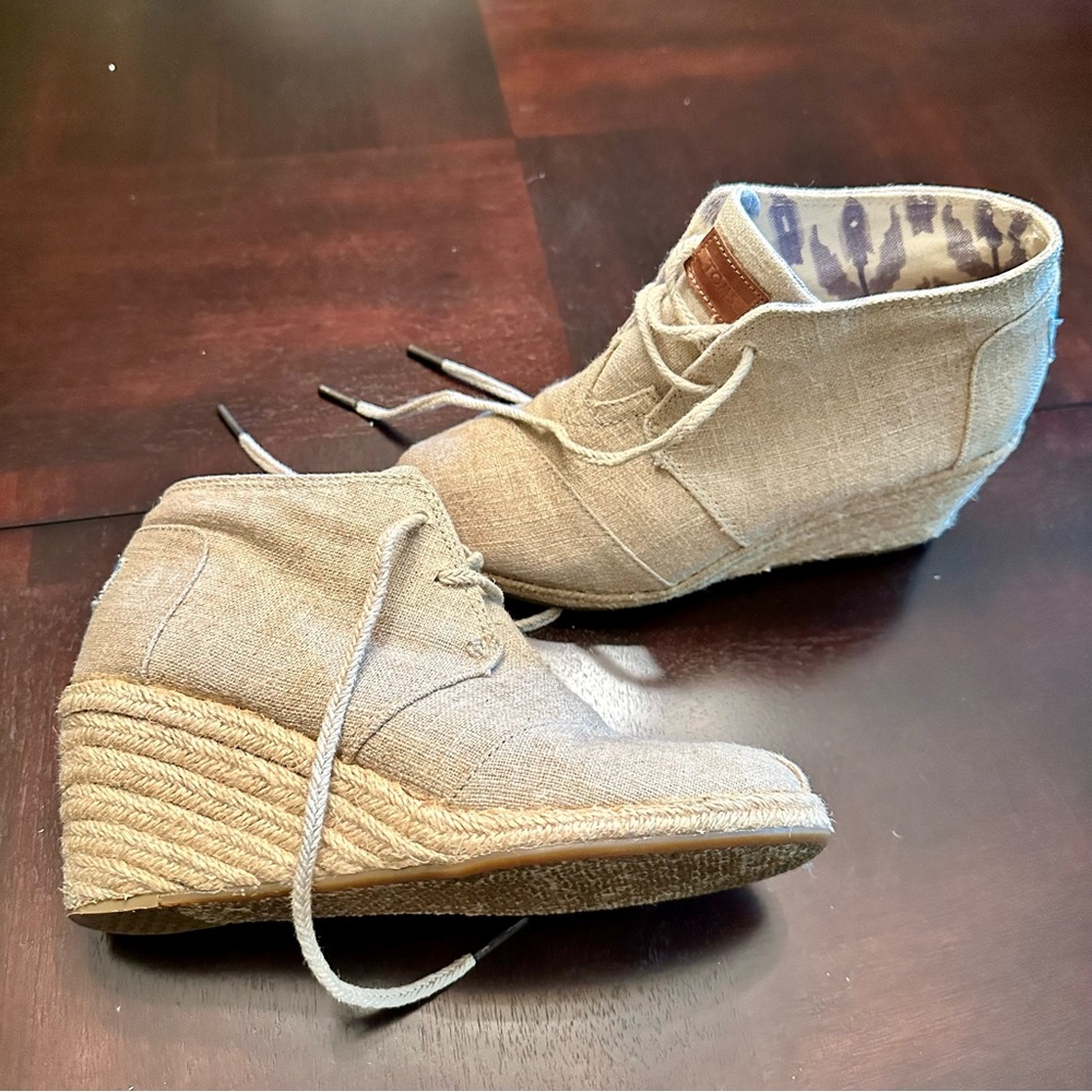 Tom’s Espadrille Wedge booties